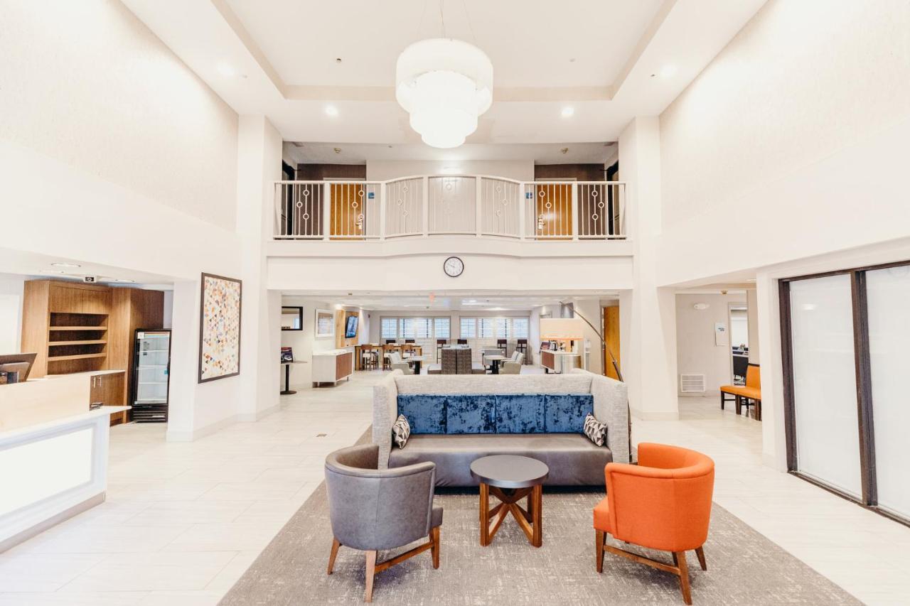 Holiday Inn Express Atlanta - Northeast I-85 - Clairmont Road By Ihg Exterior photo