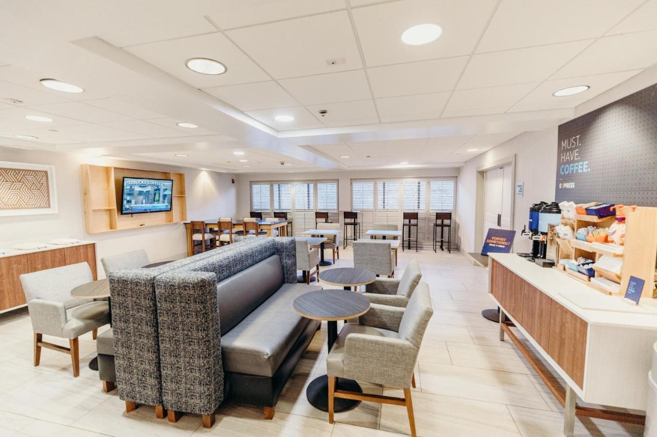 Holiday Inn Express Atlanta - Northeast I-85 - Clairmont Road By Ihg Exterior photo