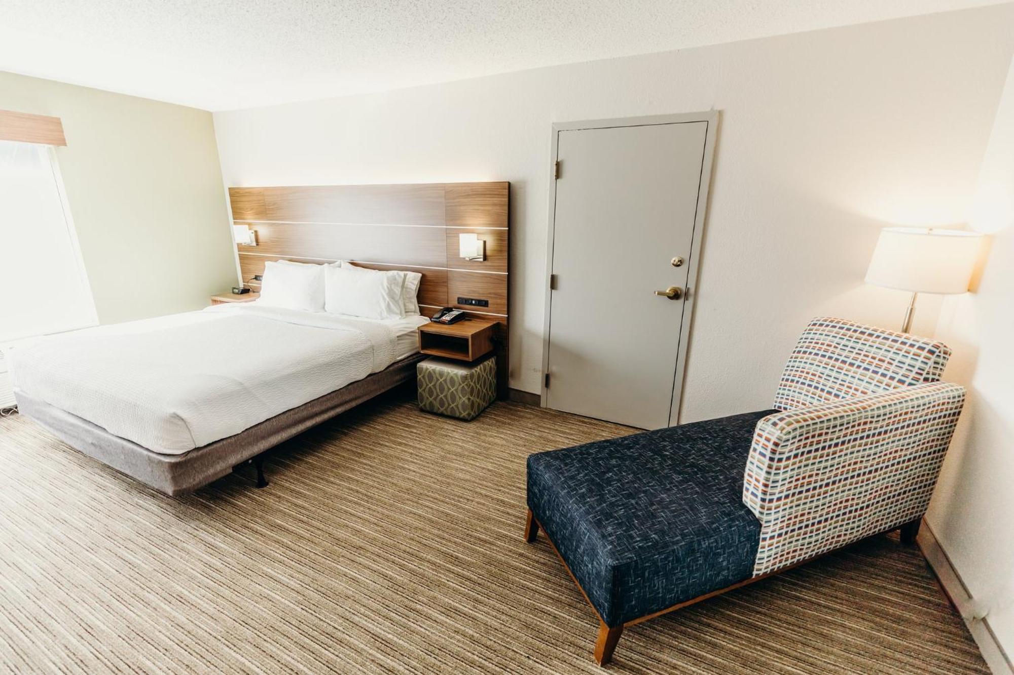Holiday Inn Express Atlanta - Northeast I-85 - Clairmont Road By Ihg Exterior photo